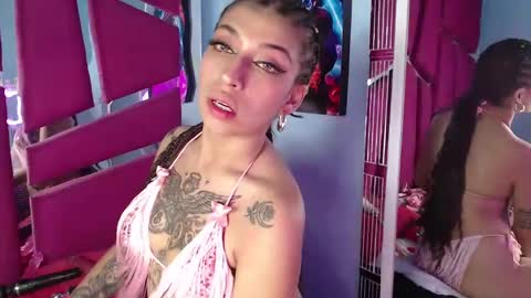 Snapshot of teeennaugthy18 chatting on 29, 12, 2024 Tayloor online show from 29, 12, 2024