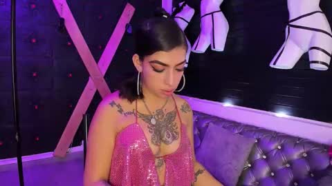 Snapshot of teeennaugthy18 chatting on 18, 10, 2025 Tayloor online show from 18, 10, 2025