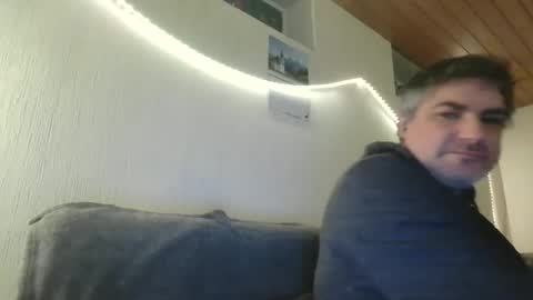 Peter online show from 4, 3, 2025