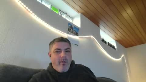 Peter online show from 12, 3, 2025