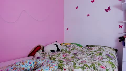 Amy No penetration Virgiin giirl online show from 19, 12, 2024