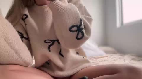 Amy No penetration Virgiin giirl online show from 11, 10, 2025