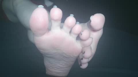 Viv West online show from 2, 1, 2025