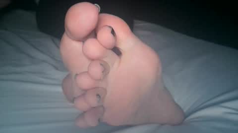 Viv West online show from 7, 11, 2025