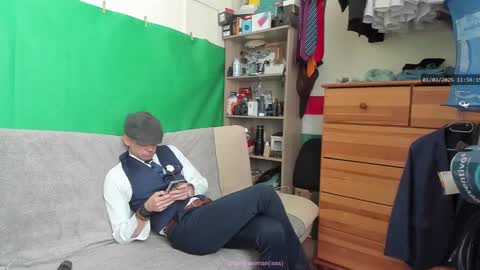 Snapshot of telepaticman chatting on 1, 3, 2025 Virg Lszl online show from 1, 3, 2025