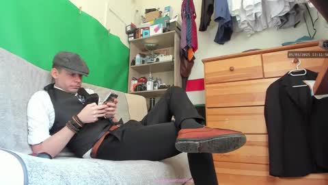 Snapshot of telepaticman chatting on 5, 3, 2025 Virg Lszl online show from 5, 3, 2025