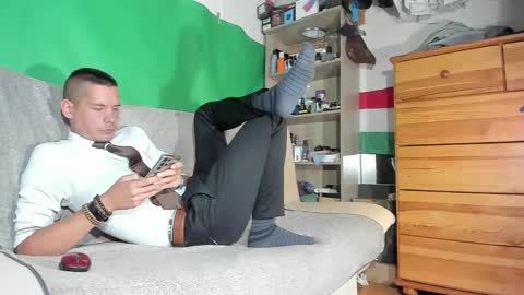 Snapshot of telepaticman chatting on 4, 10, 2025 Virg Lszl online show from 4, 10, 2025