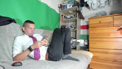 Snapshot of telepaticman chatting on 5, 10, 2025 Virg Lszl online show from 5, 10, 2025