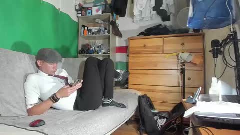 Snapshot of telepaticman chatting on 8, 10, 2025 Virg Lszl online show from 8, 10, 2025