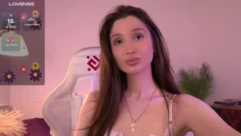 Snapshot of tenderbabyy chatting on 1, 12, 2025 Amina online show from 1, 12, 2025