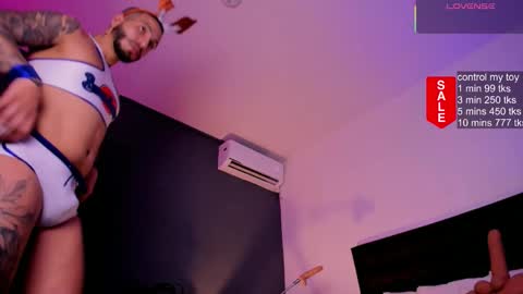 Teo Ferrer online show from 23, 10, 2025