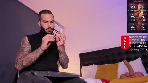 Teo Ferrer online show from 30, 10, 2025