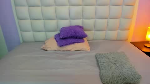 Snapshot of teresasroom_ chatting on 7, 11, 2025 Teresa online show from 7, 11, 2025