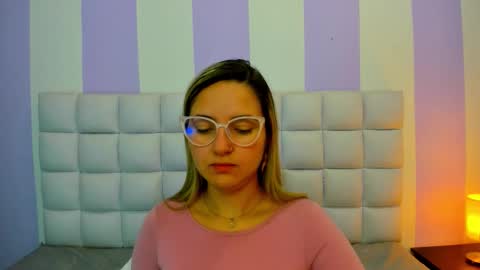 Snapshot of teresasroom_ chatting on 25, 11, 2025 Teresa online show from 25, 11, 2025