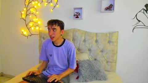 Snapshot of terrygrace chatting on 20, 11, 2025 terrygrace online show from 20, 11, 2025