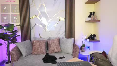 Tessa Fox online show from 10, 1, 2026