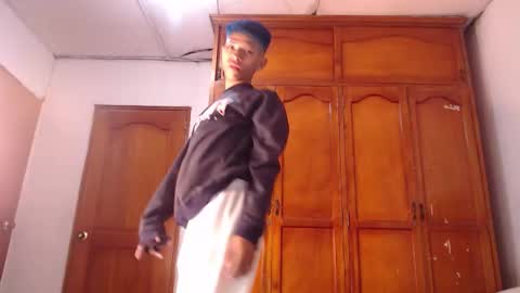 tessachains online show from 13, 2, 2026