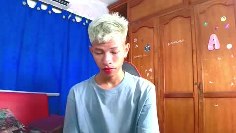 tessachains online show from 23, 2, 2026