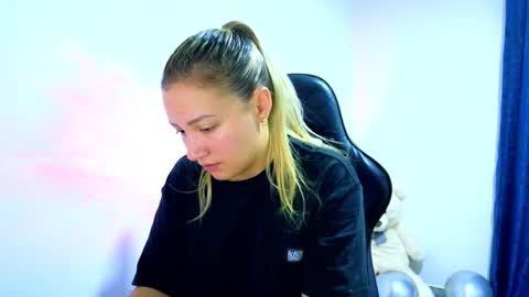 Tessy online show from 13, 11, 2025