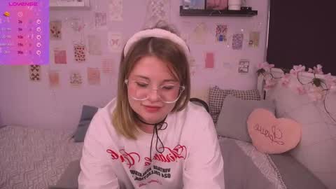 Snapshot of tesspleasure chatting on 3, 1, 2025 TESSA online show from 3, 1, 2025