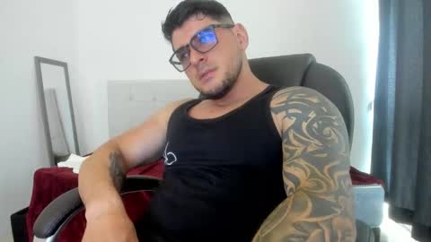 Snapshot of teylor_creed chatting on 27, 10, 2025 teylor creed online show from 27, 10, 2025