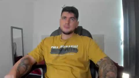 Snapshot of teylor_creed chatting on 4, 11, 2025 teylor creed online show from 4, 11, 2025