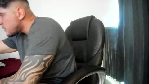 Snapshot of teylor_creed chatting on 8, 11, 2025 teylor creed online show from 8, 11, 2025