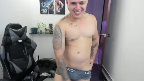 Teylor Fel online show from 23, 2, 2025