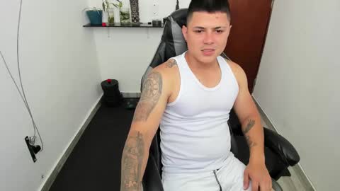 Teylor Fel online show from 9, 3, 2025