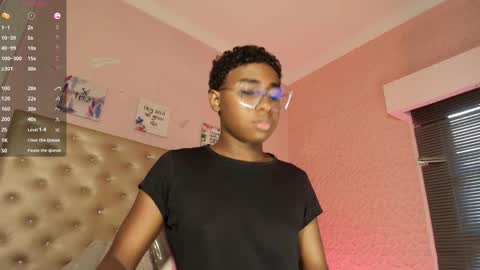 teylor_lovee online show from 13, 3, 2026