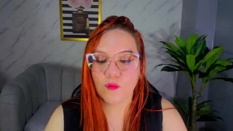 tezzaniut_t online show from 15, 4, 2026