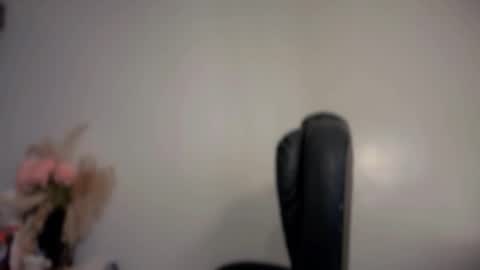 Luna online show from 4, 3, 2026