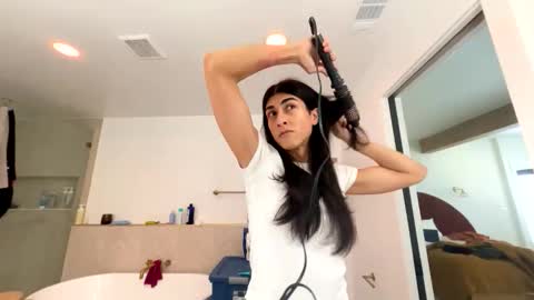 babygirlmami online show from 1, 4, 2026