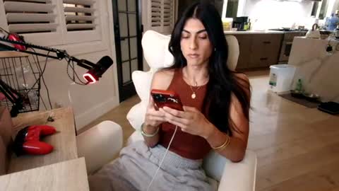 babygirlmami online show from 28, 6, 2026