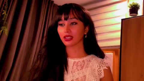 th3r3sa online show from 9, 12, 2024