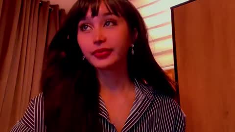 th3r3sa online show from 1, 2, 2025