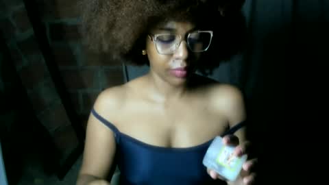 Snapshot of thaimy_ chatting on 30, 6, 2026 thaimy_ online show from 30, 6, 2026
