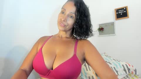 Thalia Gomex online show from 9, 4, 2026