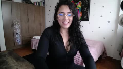    online show from 11, 4, 2026