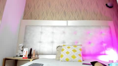 Snapshot of thaliawest chatting on 24, 6, 2026 ThaliaWest online show from 24, 6, 2026