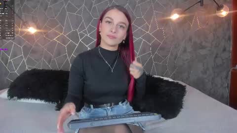 Snapshot of thalira_angels chatting on 11, 7, 2026 THALIRA ANGELS online show from 11, 7, 2026