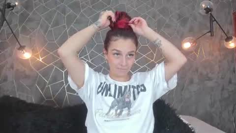 Snapshot of thalira_angels chatting on 16, 7, 2026 THALIRA ANGELS online show from 16, 7, 2026