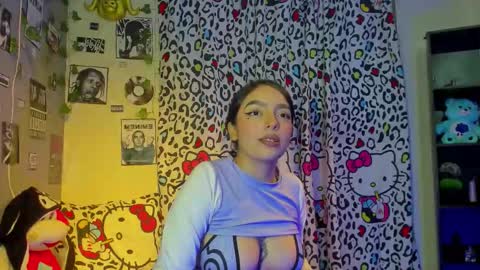 Snapshot of thania_777 chatting on 30, 10, 2025 Thania online show from 30, 10, 2025