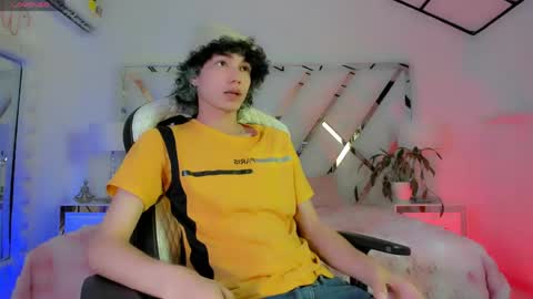 thanier_18 online show from 11, 4, 2026