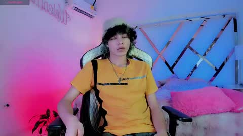 Snapshot of thanier_18 chatting on 22, 4, 2026 thanier_18 online show from 22, 4, 2026