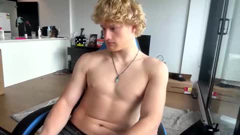 liammlust online show from 11, 2, 2026