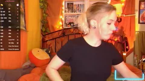 Snapshot of the_a_udacity chatting on 1, 10, 2025 the_a_udacity online show from 1, 10, 2025