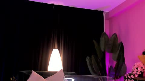 Aisha online show from 19, 11, 2025