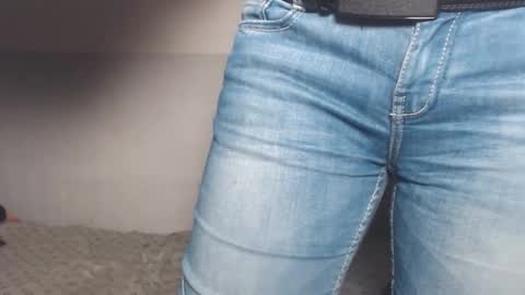 Snapshot of the_basic_instinctt chatting on 28, 12, 2024 Eva online show from 28, 12, 2024