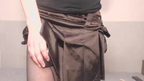 Snapshot of the_basic_instinctt chatting on 29, 1, 2025 Eva online show from 29, 1, 2025